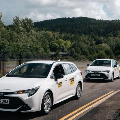 Fast, Licensed Taxi Rentals for Individuals and Insurers
